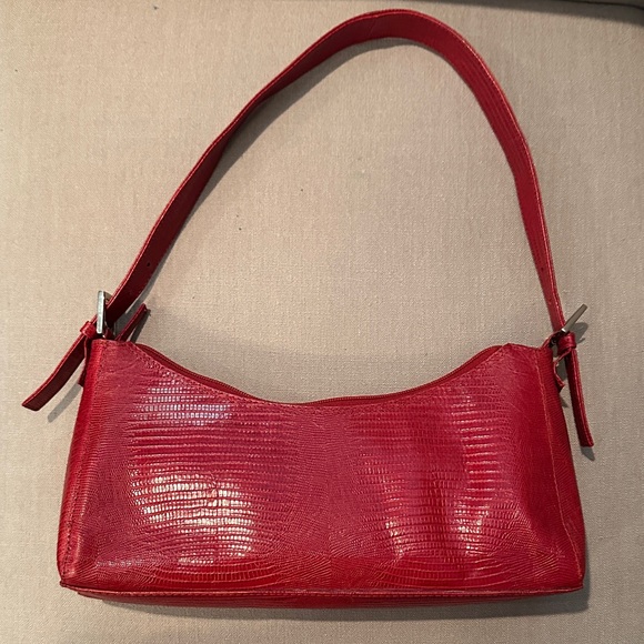 Michael Rome Vibrant Red Shoulder Bag - Picture 2 of 4